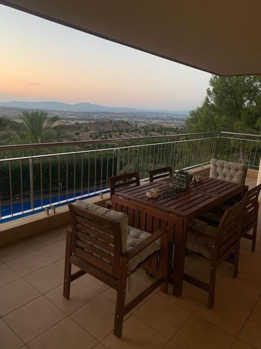 Villa Gloria Los Lopez Екстер'єр фото