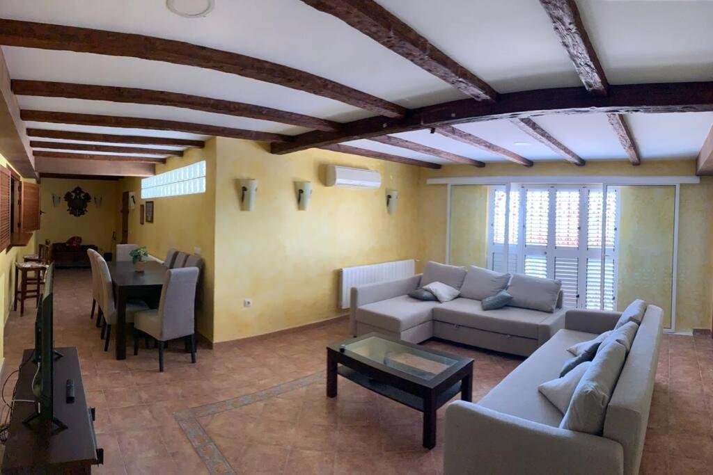 Villa Gloria Los Lopez Екстер'єр фото
